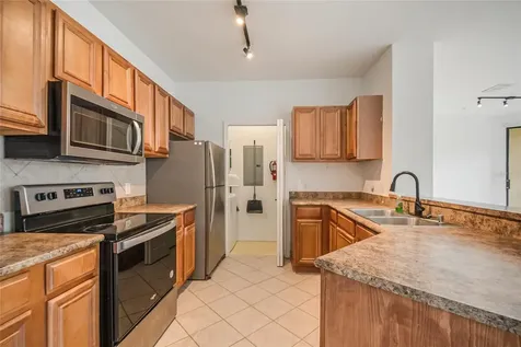 6157 Metrowest Boulevard Orlando FL 32835