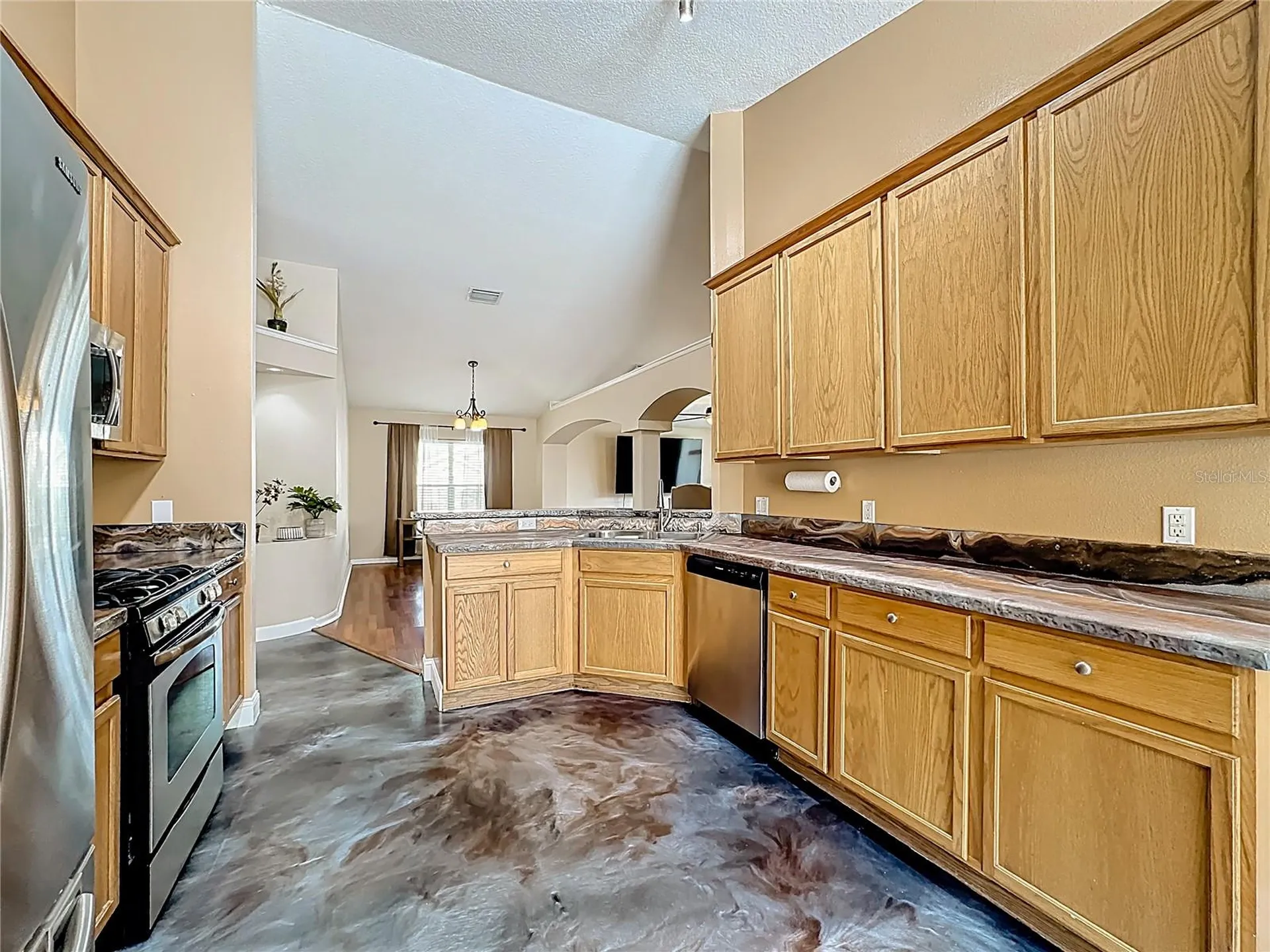 7116 Colony Pointe Drive Riverview FL 33578
