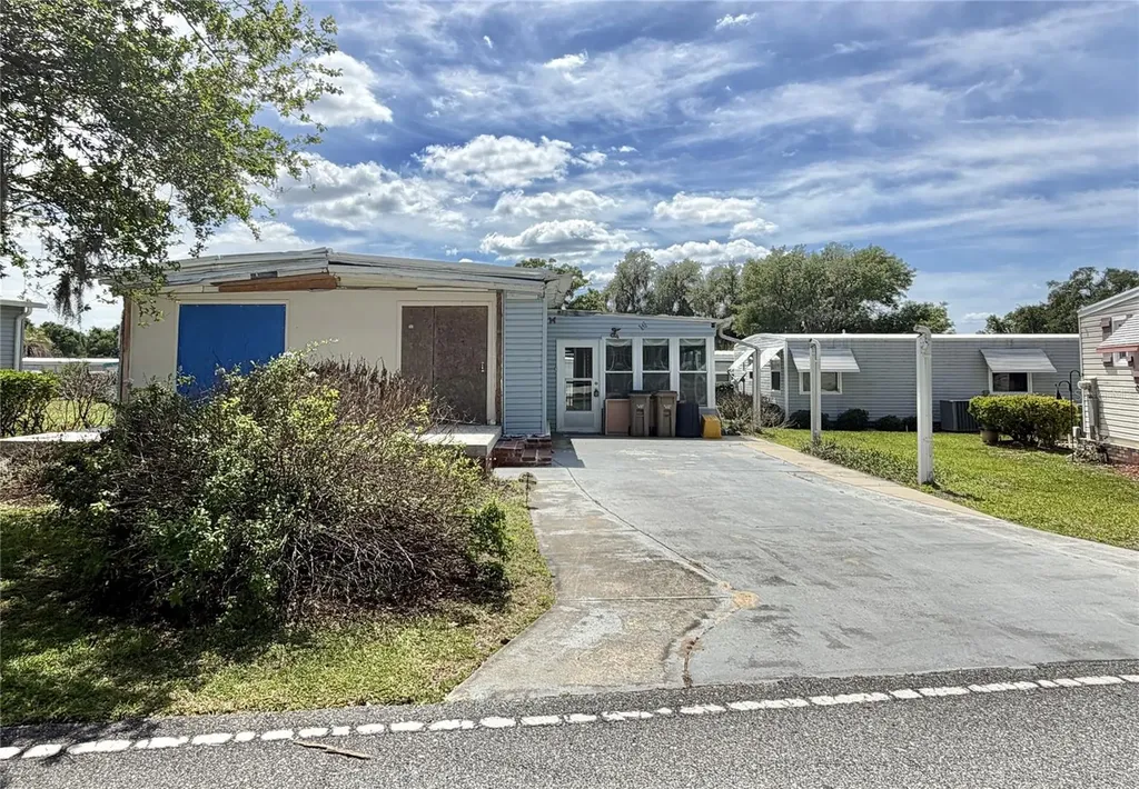 145 Royal Palm Drive Leesburg FL 34748