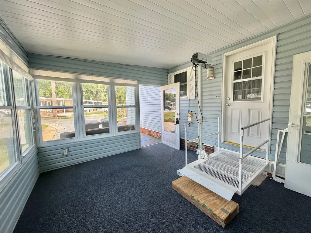 145 Royal Palm Drive Leesburg FL 34748