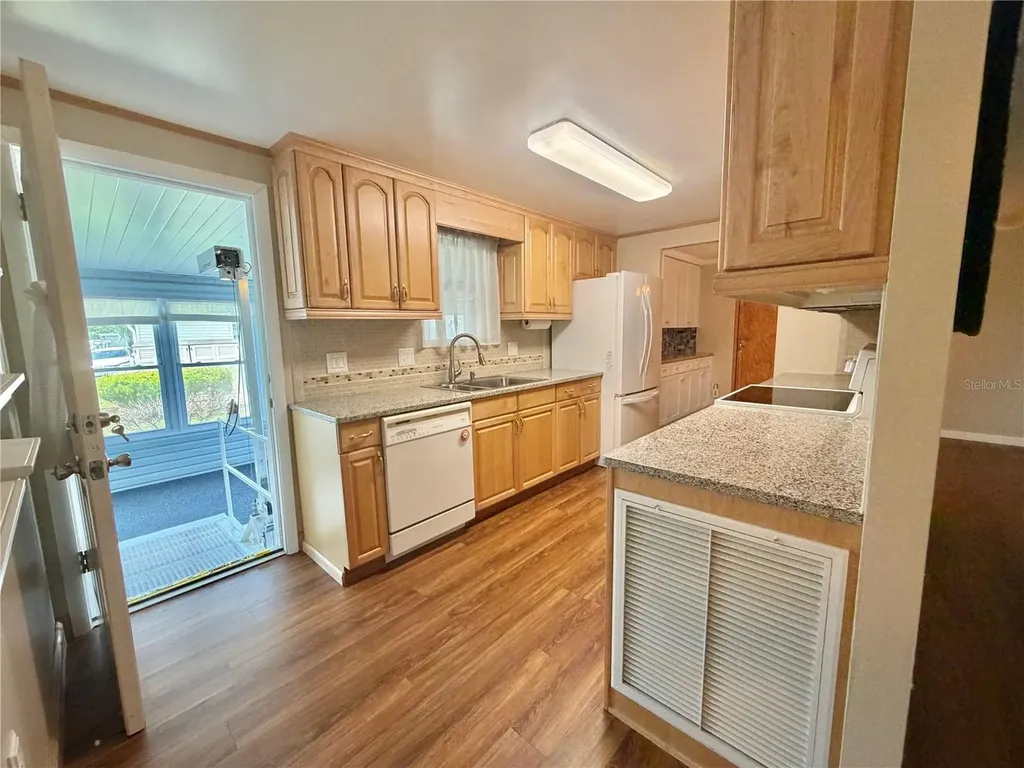 145 Royal Palm Drive Leesburg FL 34748
