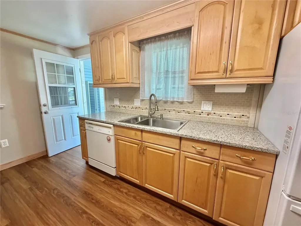 145 Royal Palm Drive Leesburg FL 34748
