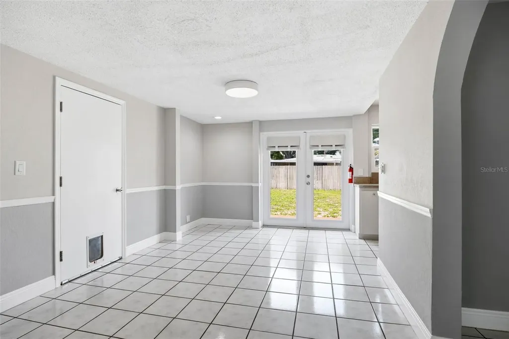 7500 Orpine Drive N St Petersburg FL 33702