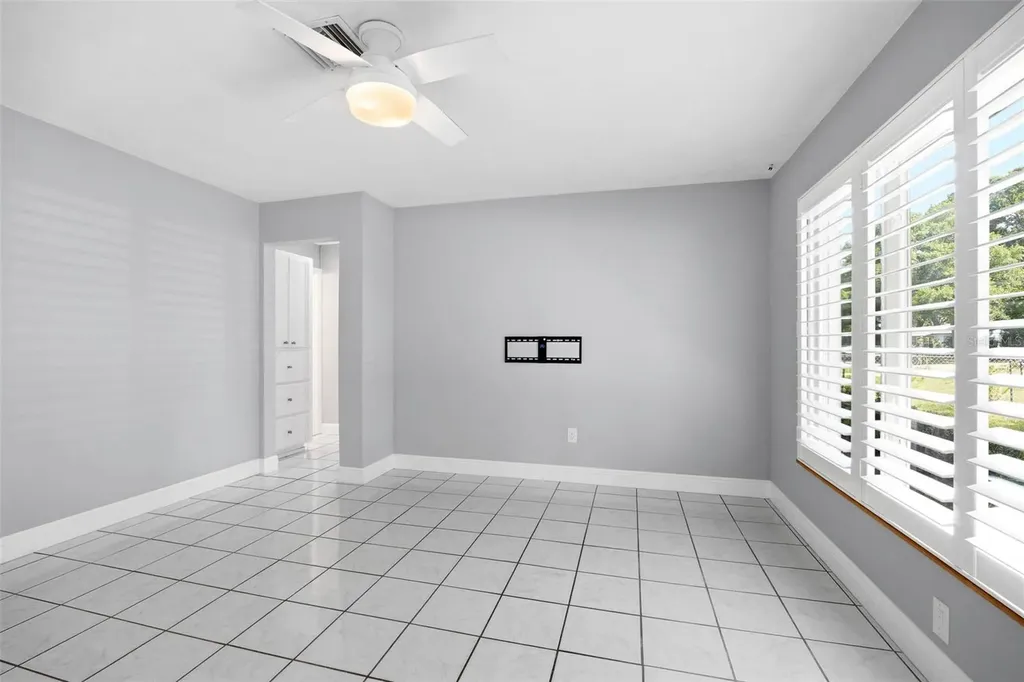 7500 Orpine Drive N St Petersburg FL 33702