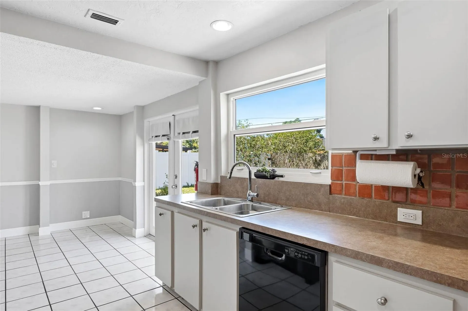 7500 Orpine Drive N St Petersburg FL 33702
