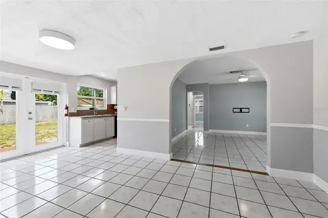 7500 Orpine Drive N St Petersburg FL 33702