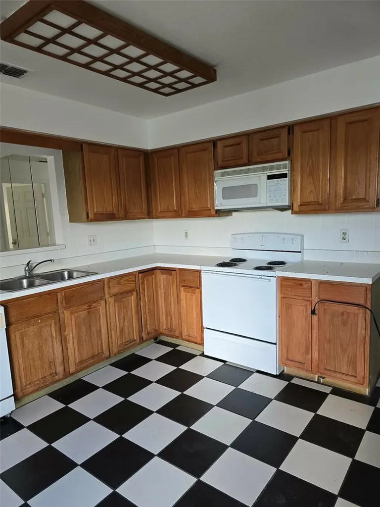 3025 Foxboro Circle Deltona FL 32738
