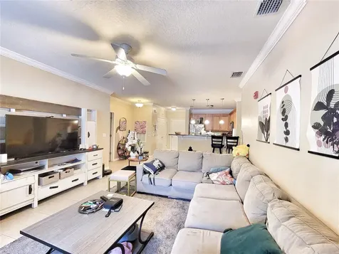 1185 SW 9th Road Gainesville FL 32601