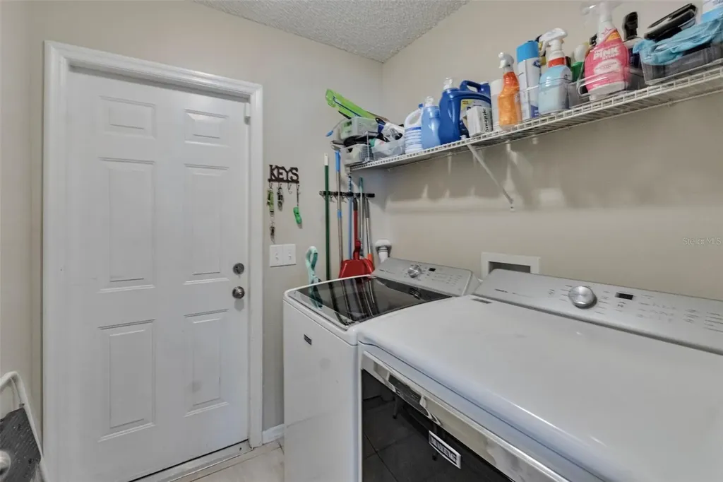 9724 Cypress Pond Avenue Tampa FL 33647