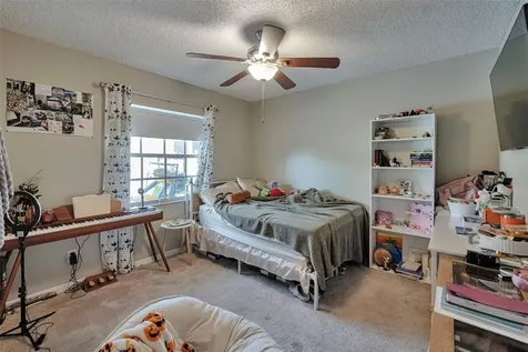 9724 Cypress Pond Avenue Tampa FL 33647