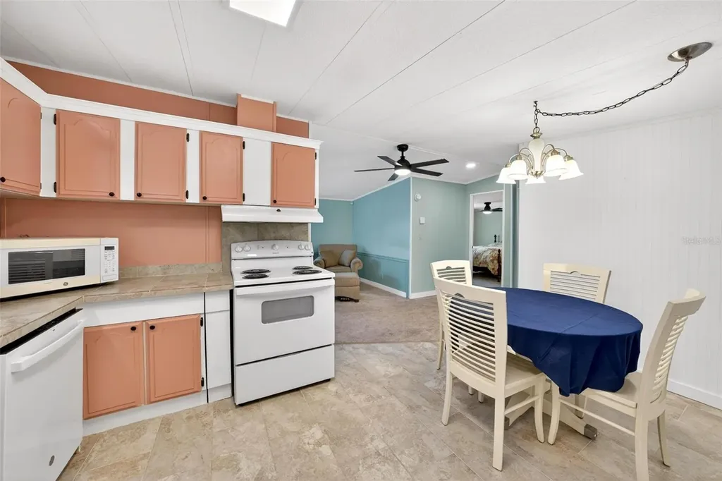 516 Jason Drive Lady Lake FL 32159