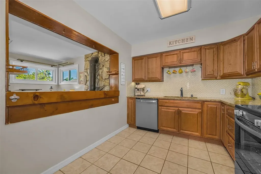 1300 63rd Avenue N St Petersburg FL 33702