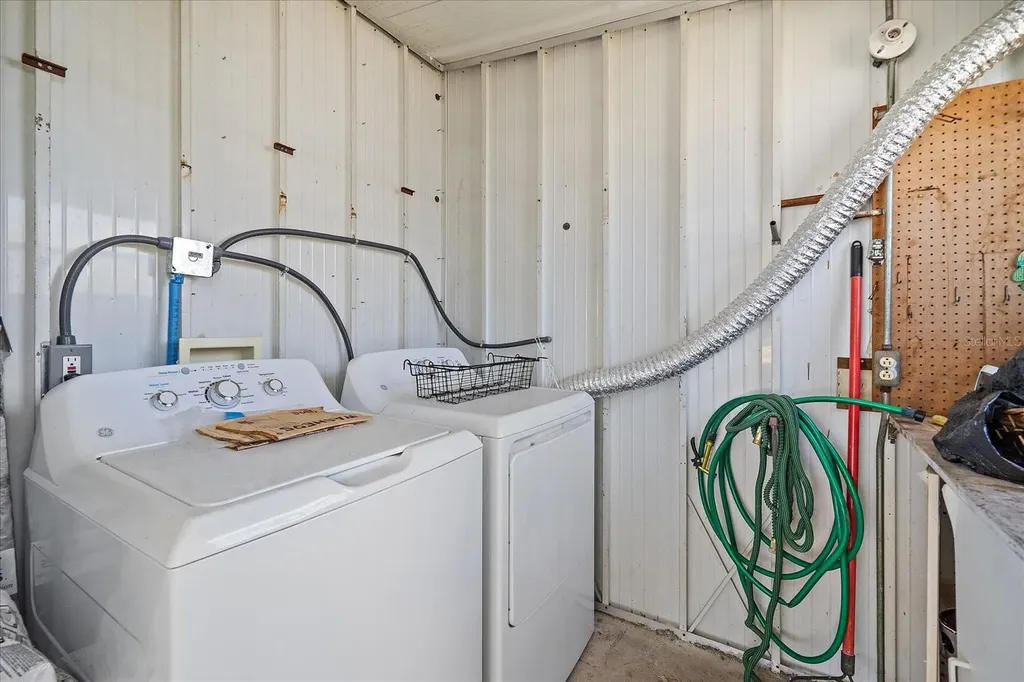 30 Flores Drive Palmetto FL 34221