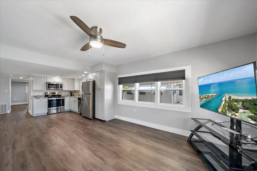 30 Flores Drive Palmetto FL 34221