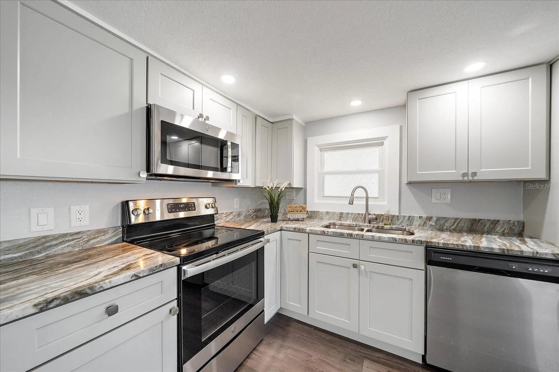 30 Flores Drive Palmetto FL 34221