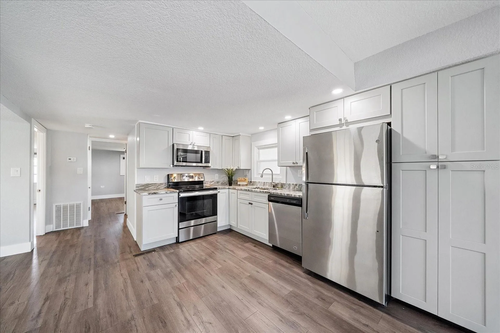 30 Flores Drive Palmetto FL 34221