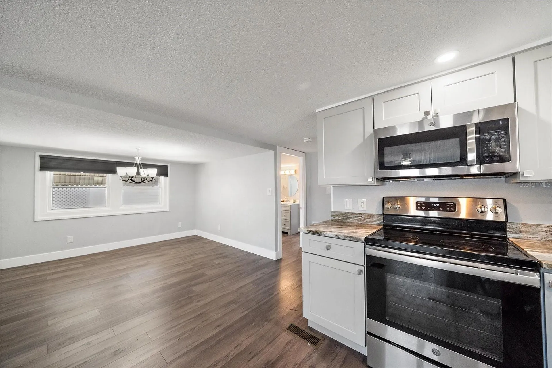 30 Flores Drive Palmetto FL 34221