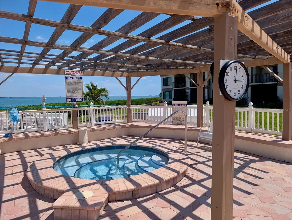 6218 Palma Del Mar Boulevard S St Petersburg FL 33715