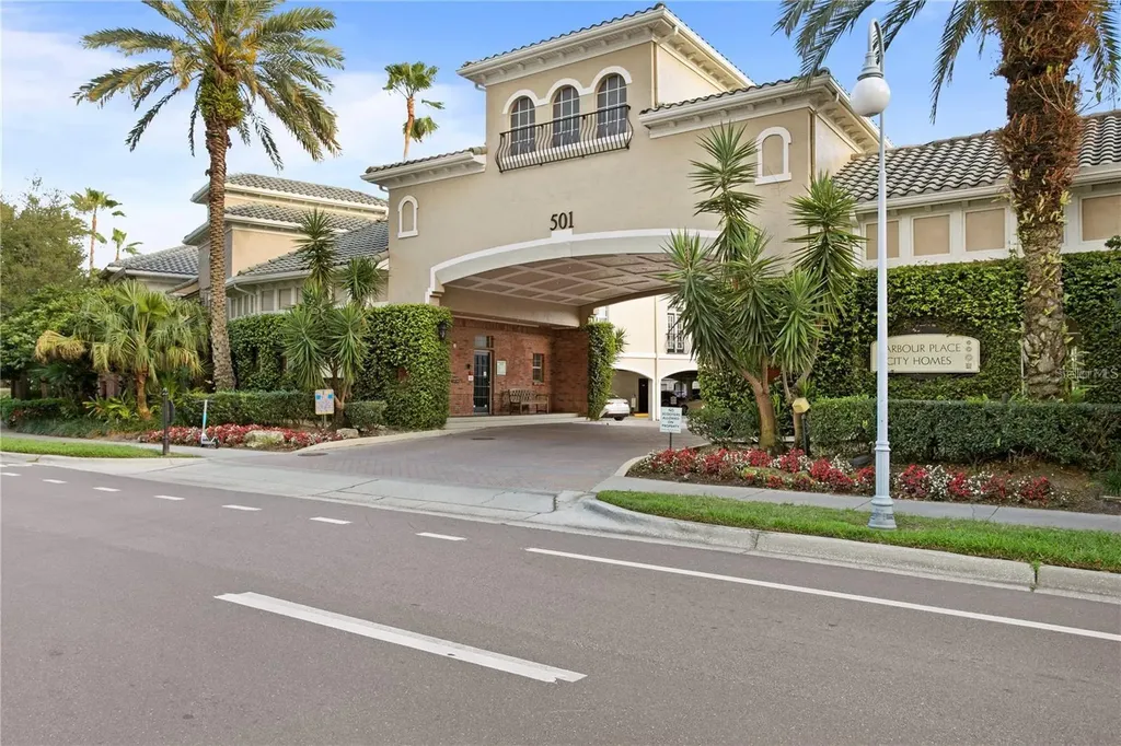 501 Knights Run Avenue Tampa FL 33602
