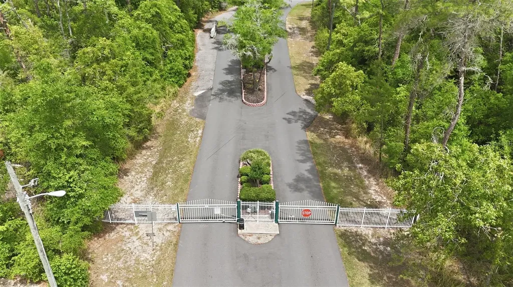 1160 NE 130th Terrace Silver Springs FL 34488