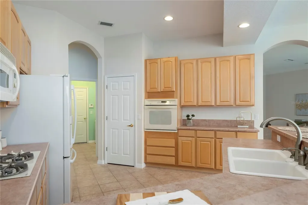 10506 Brentford Drive Tampa FL 33626
