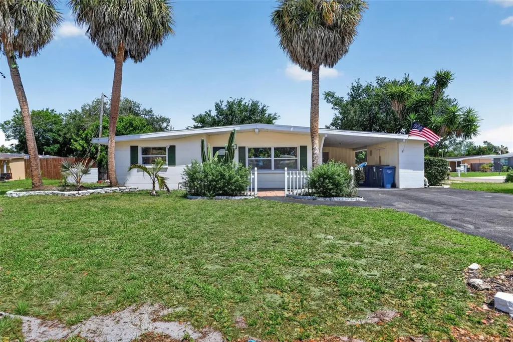 5828 22nd Street W Bradenton FL 34207