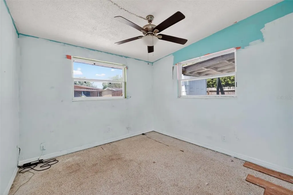 5828 22nd Street W Bradenton FL 34207