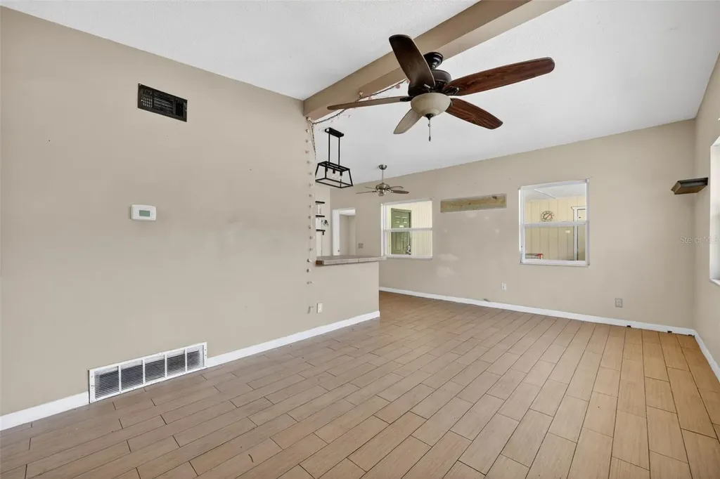 5828 22nd Street W Bradenton FL 34207