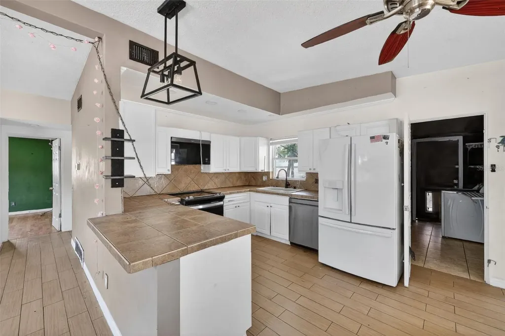 5828 22nd Street W Bradenton FL 34207