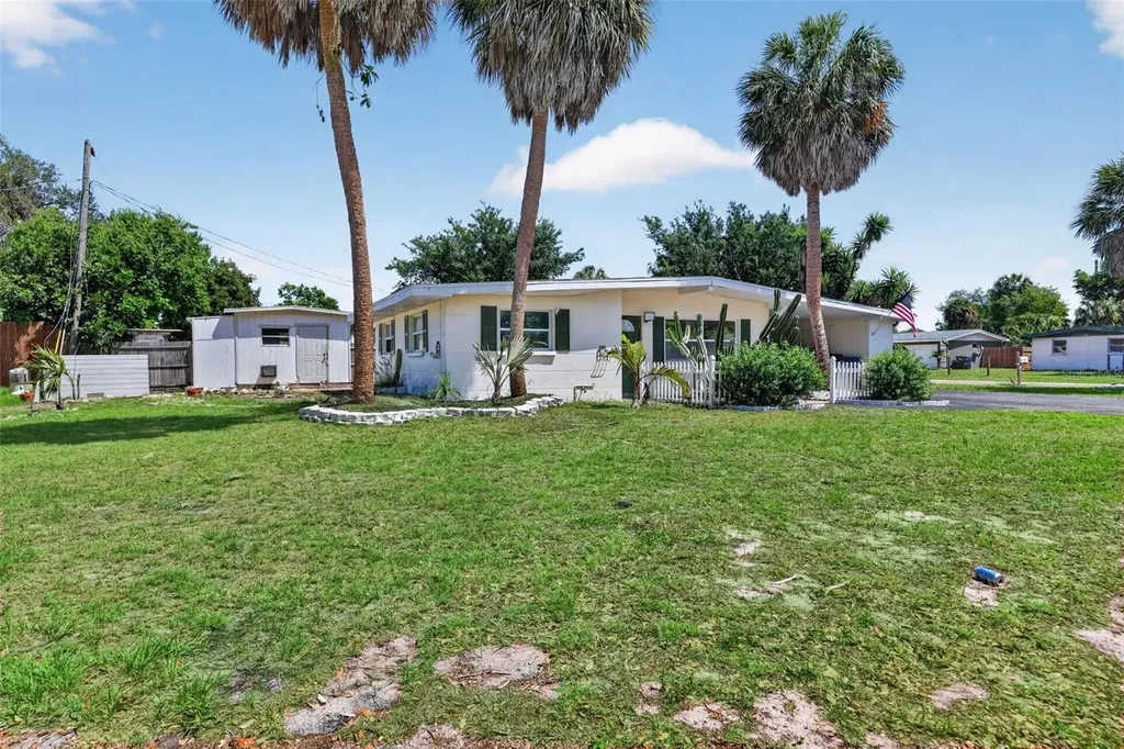 5828 22nd Street W Bradenton FL 34207