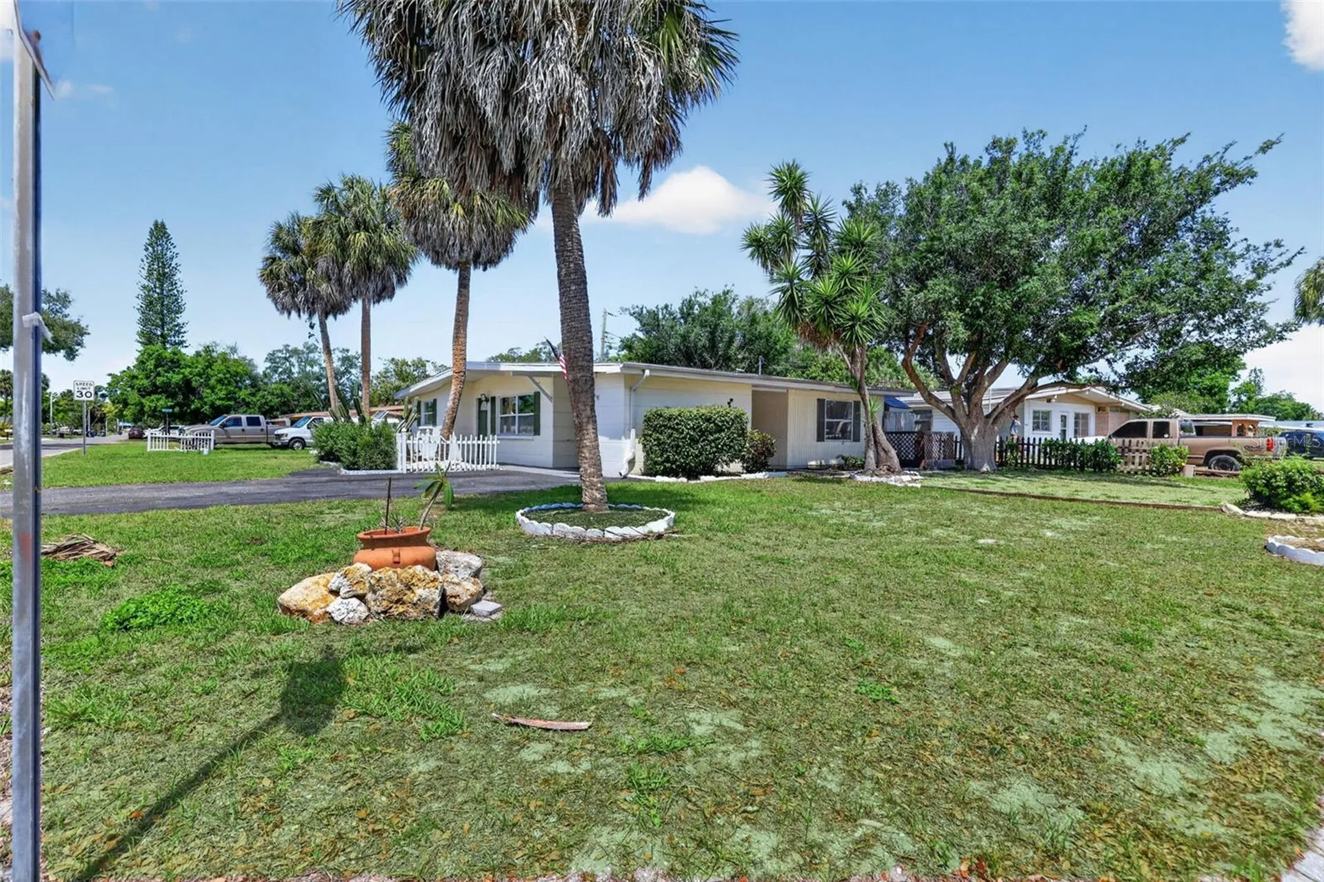 5828 22nd Street W Bradenton FL 34207