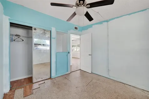 5828 22nd Street W Bradenton FL 34207
