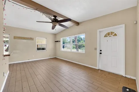 5828 22nd Street W Bradenton FL 34207