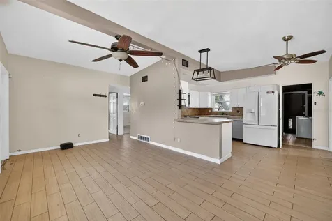 5828 22nd Street W Bradenton FL 34207