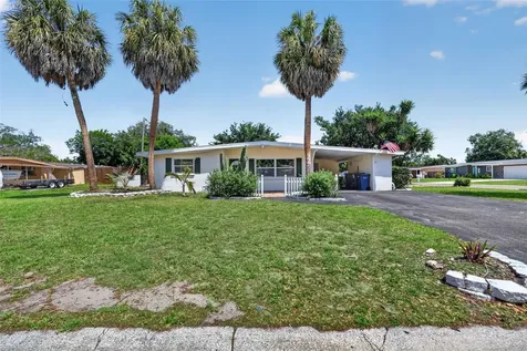 5828 22nd Street W Bradenton FL 34207