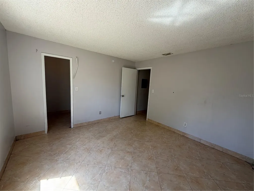 5225 Via Hacienda Circle Orlando FL 32839