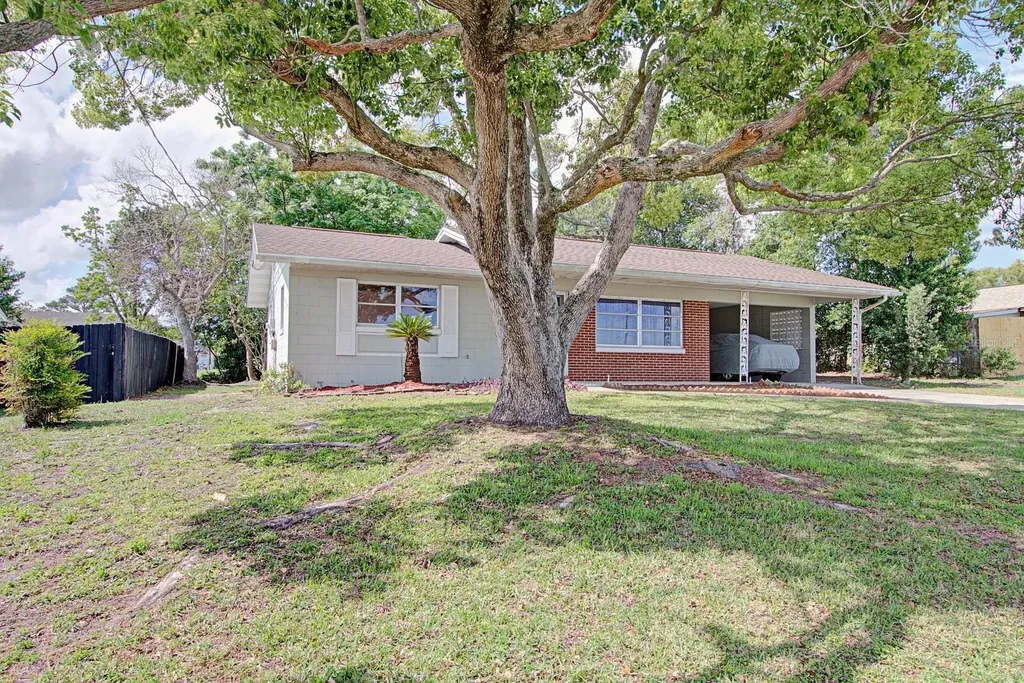 720 Crestview Drive Orange City FL 32763