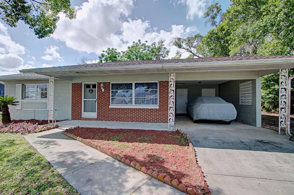 720 Crestview Drive Orange City FL 32763