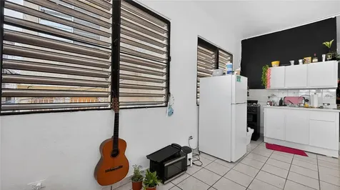162 La Placita De Santurce, Dos Hermanos San Juan PR 00907