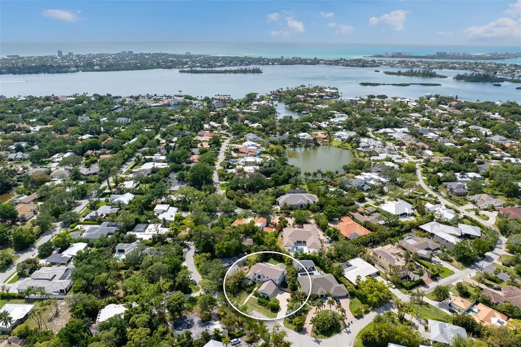 1815 S Lake Shore Drive Sarasota FL 34231