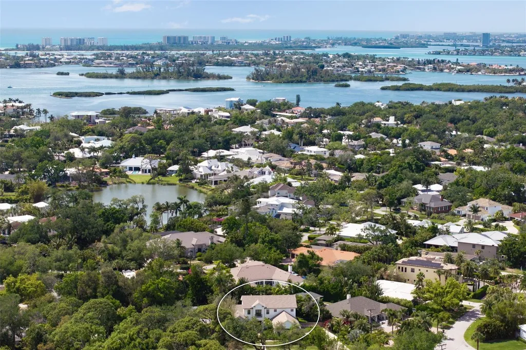 1815 S Lake Shore Drive Sarasota FL 34231