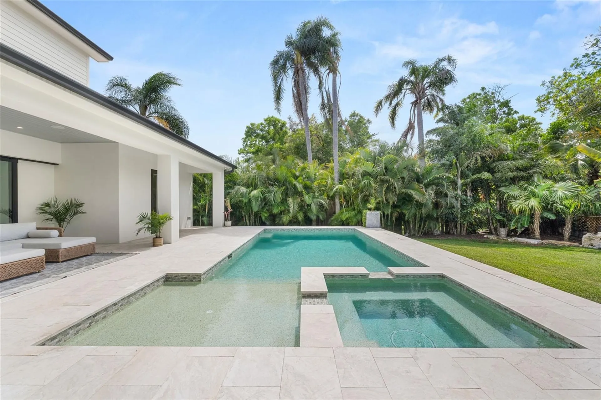 1815 S Lake Shore Drive Sarasota FL 34231