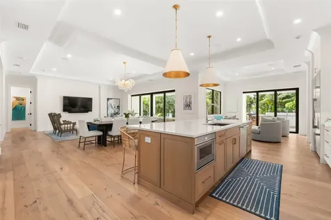 1815 S Lake Shore Drive Sarasota FL 34231