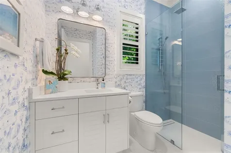 1815 S Lake Shore Drive Sarasota FL 34231