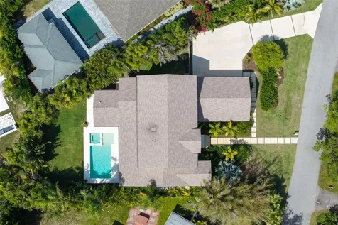 1815 S Lake Shore Drive Sarasota FL 34231
