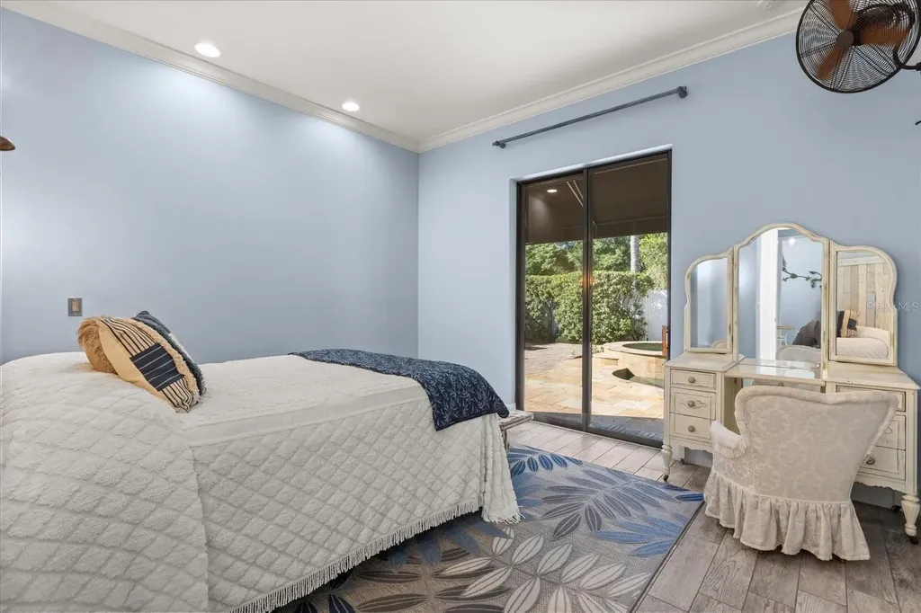 200 Vine Street Oviedo FL 32765
