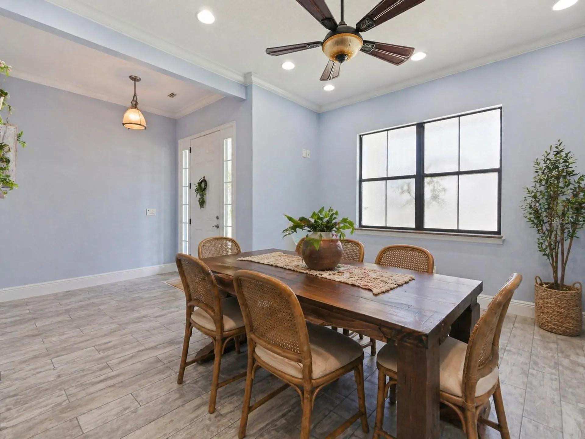 200 Vine Street Oviedo FL 32765