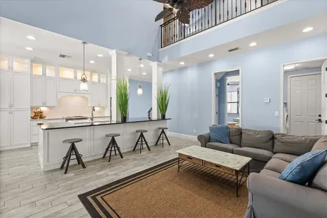 200 Vine Street Oviedo FL 32765