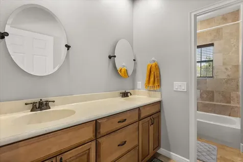 200 Vine Street Oviedo FL 32765