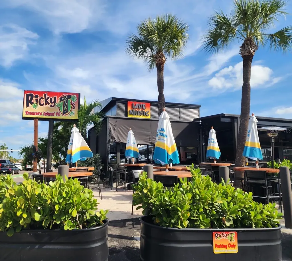 11440 1st Street E Treasure Island FL 33706